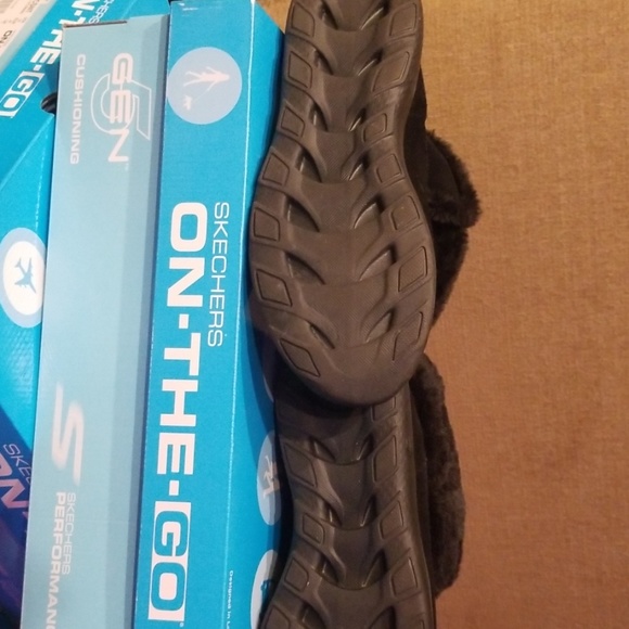 Sketchers Ankle Boots Black - Picture 3 of 4